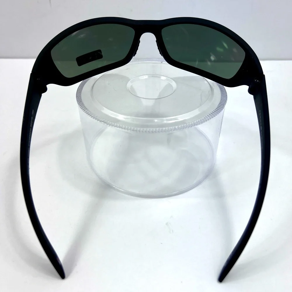 ⭐️TOMMY HILFIGER💯BLACK FRAME, SPORTS, OLIVE GREEN LENSES, SUNGLASSES **UNISEX**
